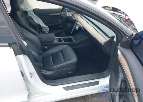 2022 Tesla Model 3 Long Range Dual Motor All-Wheel Drive from USA, damaged, VIN 5YJ3E1EBXNF106687